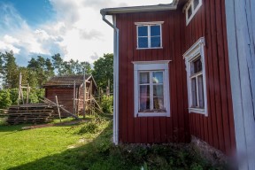 Norra kvisten och boden.Norra kvisten och boden.